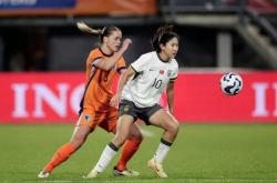 lol季中赛-韩国女足队员表现出色获得好成绩