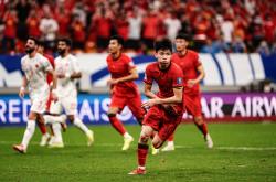 lol官网-竭尽全力，一支球队成功晋级下一轮的简单介绍