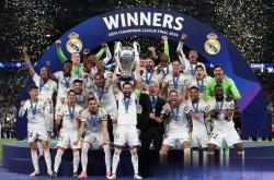 lol季中赛-皇马狂胜利物浦，欧冠冠军在望