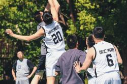 lol合区-篮球运动在不同洲际赛事中蓬勃发展