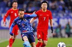 lol合区-阿曼球队大获胜利，晋级前景蒸蒸日上