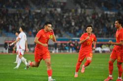 lol转区-华人球员出色发挥，助球队击败对手