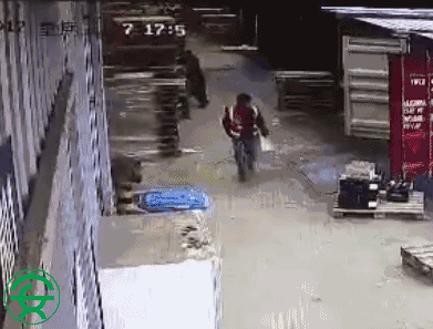 包含墨西哥篮球联赛现场观赛者突发事故,安全警示的词条 包含墨西哥篮球联赛现场观赛者突发事故,安全警示的词条