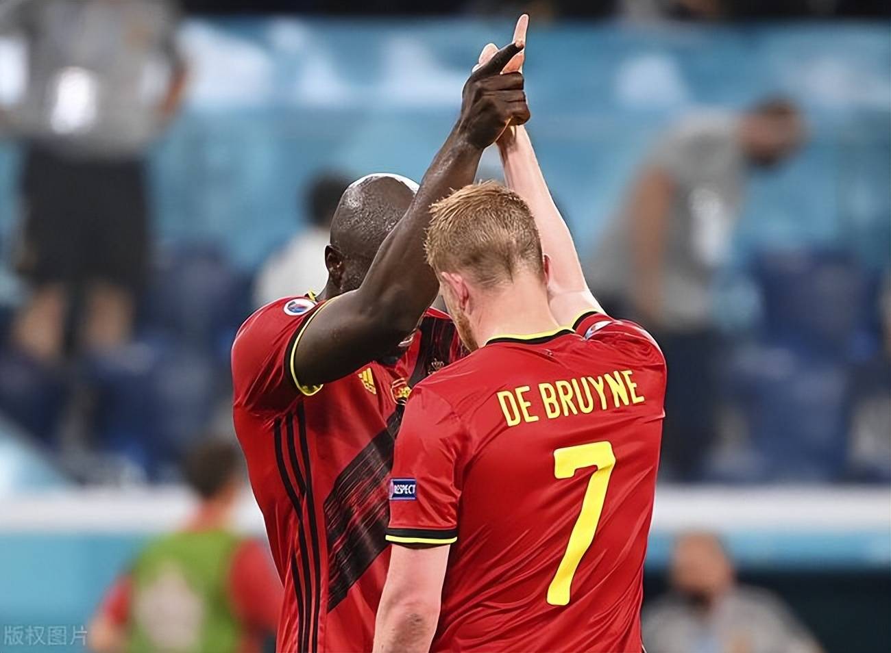 捷克力克爱沙尼亚,成功晋级欧预赛16强 捷克力克爱沙尼亚,成功晋级欧预赛16强